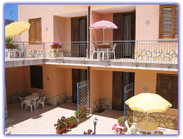 affitti case vacanze a san vito lo capo, appartamenti a san vito lo capo, sanvitolocapo, itinerari a San Vito Lo Capo. Summer houses in San Vito Lo Capo, Sicily. Hotel, alberghi, bed & breakfast case vacanze in affitto a San Vito Lo Capo - Trapani - Sicilia - Palermo